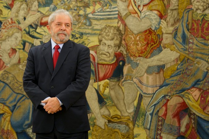 Brazil's Ex-Leader, Luiz Inácio Lula da Silva, Is Held for Questioning