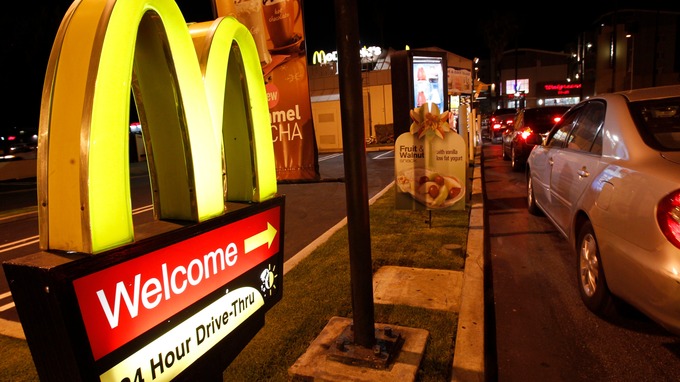 250 McDonald's customers pay for strangers' meals in Christmas pay-it-forward chain
